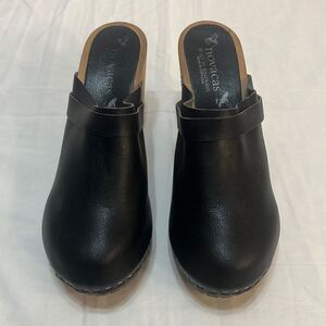 Novacas wooden handmade made in Portugal built by kindness open‎ heel wedge